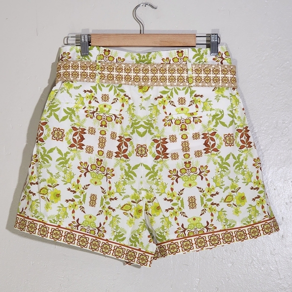 Cara Cara Palmer Vine Green Shorts main image 5